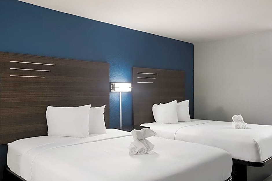 Suburban Studios Hinesville - Fort Stewart Area