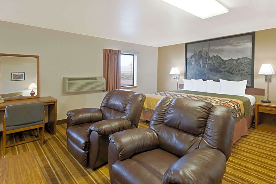 Super 8 by Wyndham Las Cruces/White Sands Area