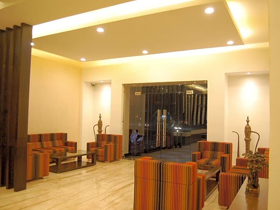 Le Roi Udaipur Hotel