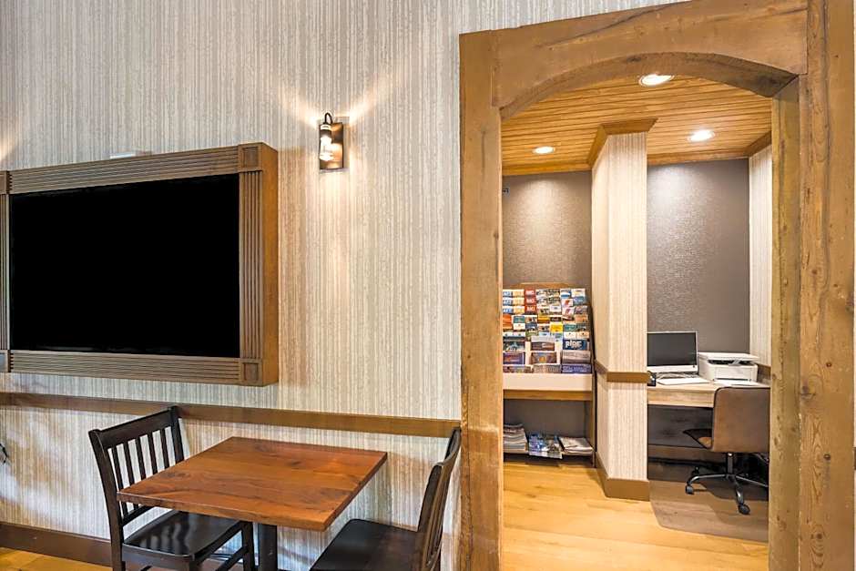 Best Western Antlers