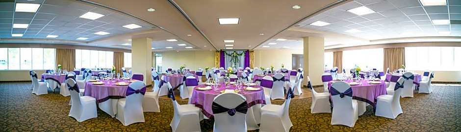 Acclaim Hotel Calgary Airport