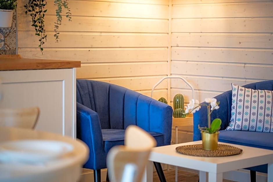 Domki Jelonek - Całoroczne, ogrzewane, klimatyzowane