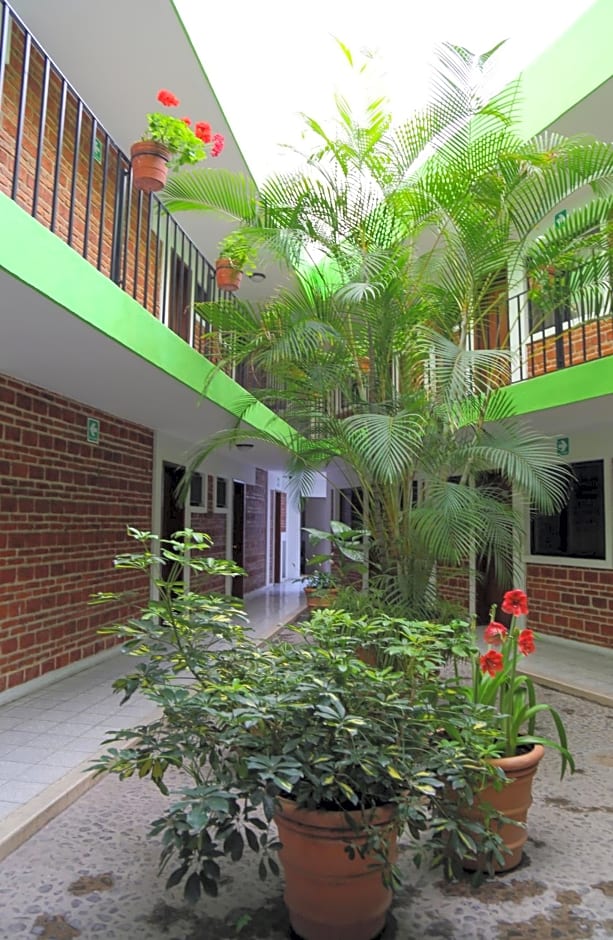 Hotel Arboledas Industrial