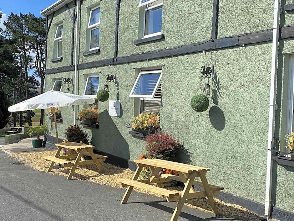 Entire Venue with Accommodation Sleeps up to 19 - Waterfall Country Escape Wales