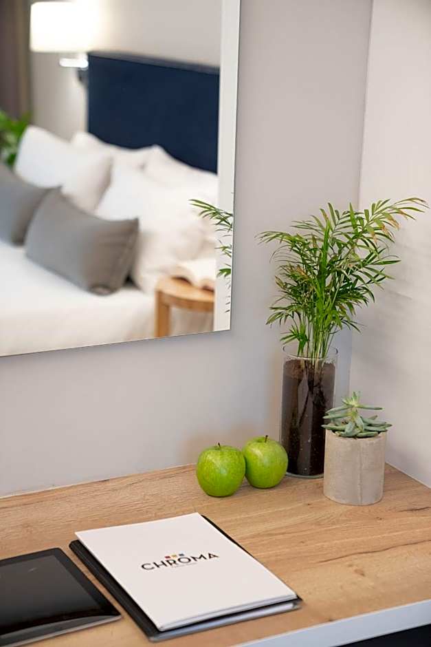 CHROMA FASHION ROOMS & APARTMENTS