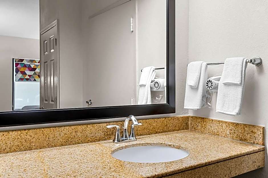 Quality Inn Walterboro I-95