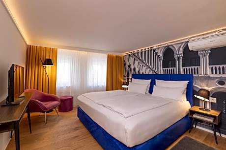 Double Room - Single Use