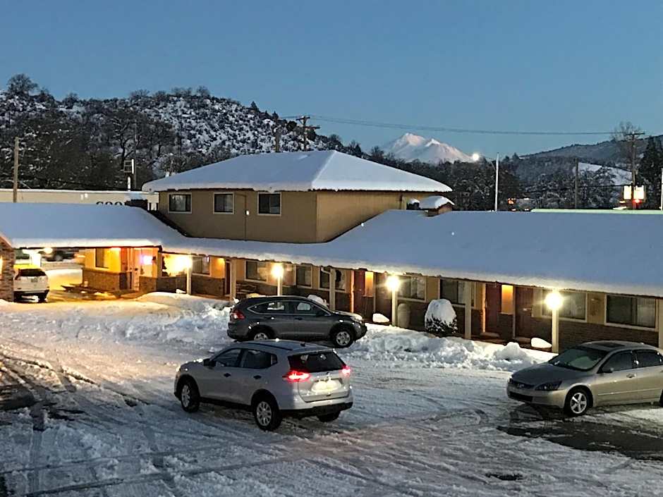 Klamath Motor Lodge