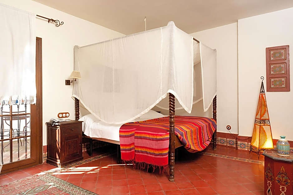 Alcoba Del Rey De Sevilla