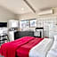 Jack & Di's Waiteti Lakefront Motel