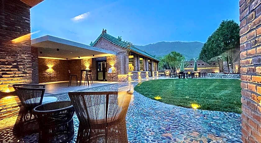 Brickyard Retreat at Mutianyu Great Wall