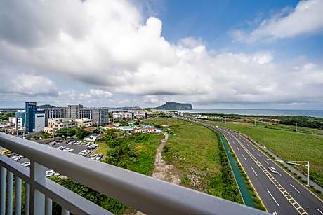 Deluxe Family Room with Ocean View