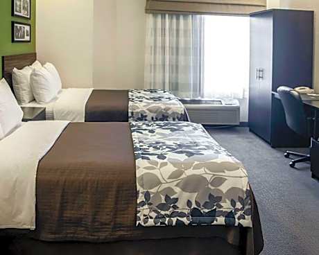 2 Double Beds, Smoking