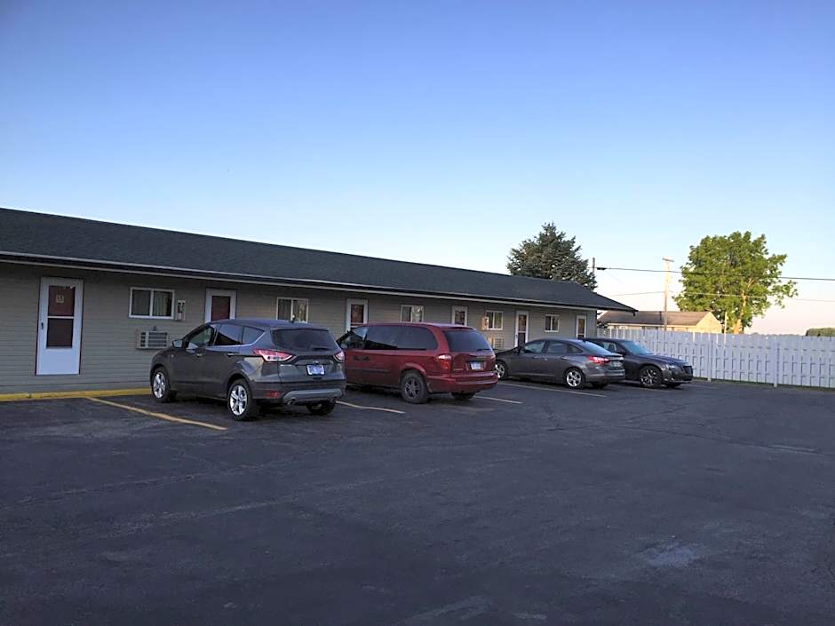 Relax Inn - Saginaw