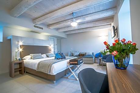 Double Room with Patio