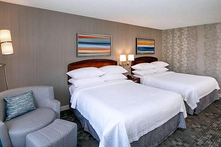 Courtyard by Marriott Oakland Airport