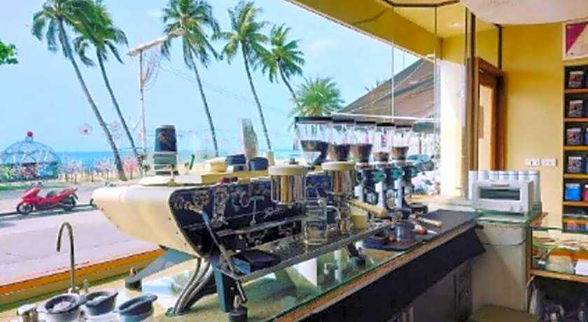 THE EDGE CENTRAL PATTAYA ??????????????????????? 