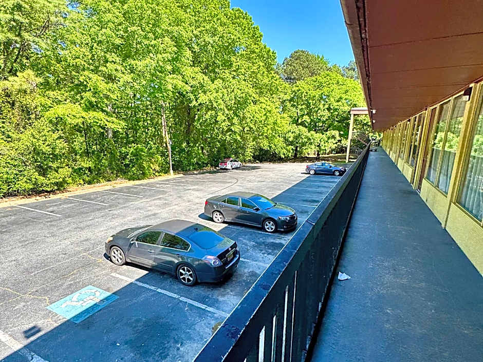 OYO Hotel Phenix City Central