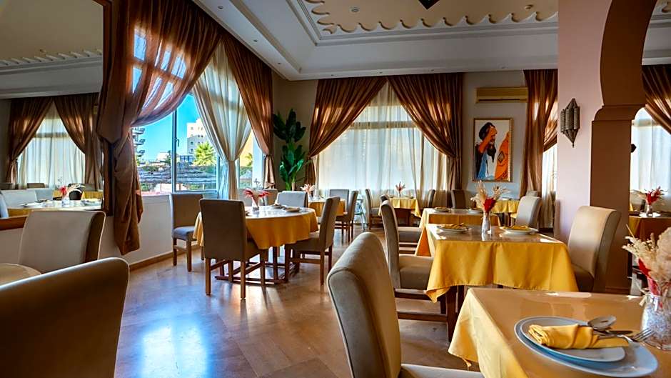Intouriste Hôtel & Suites