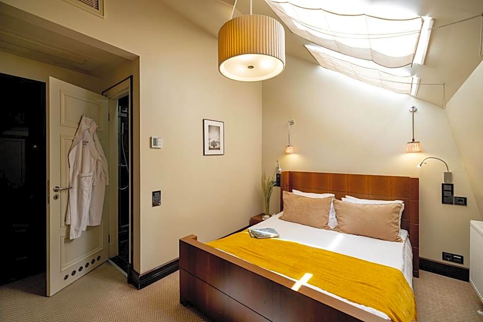 Astoria Hotel