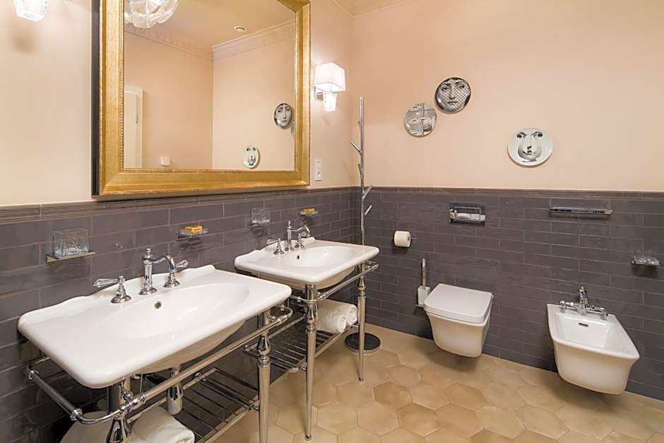 Rubin Luxury Apartments