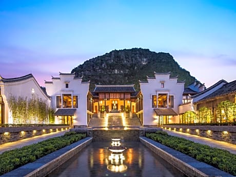 Banyan Tree Yangshuo Hotel