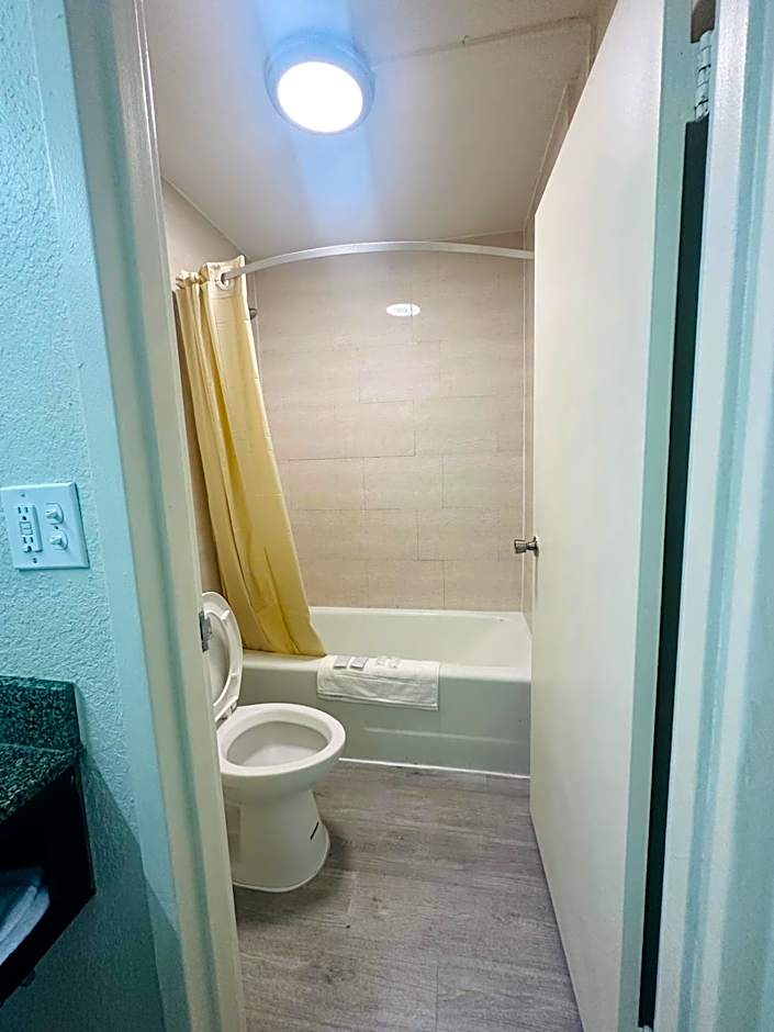 Rodeway Inn Silver Springs - Ocala East