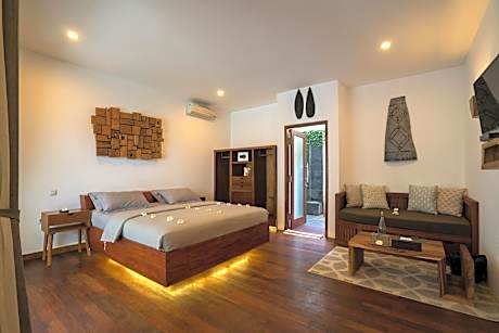 Deluxe Suite Room with Free Use of Bicycle