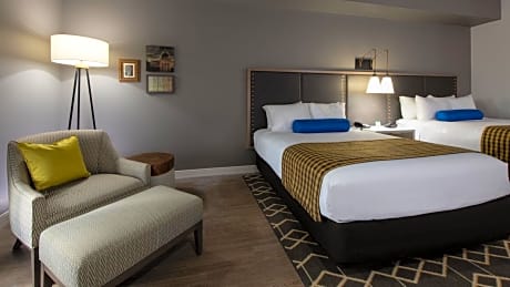 Standard Queen Room with Two Queen Beds - Communications Accessible