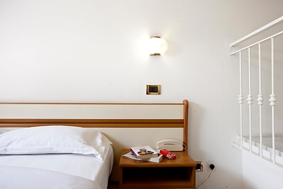 Hotel I 4 Assi