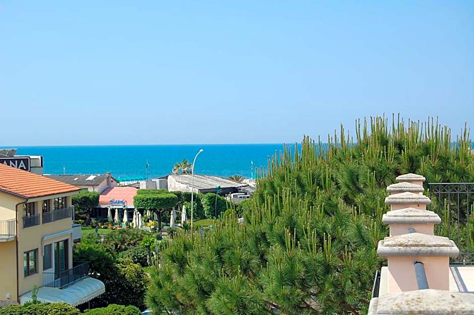 Riviera Residence