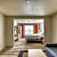 Holiday Inn Express Hotel & Suites Milwaukee Airport By IHG
