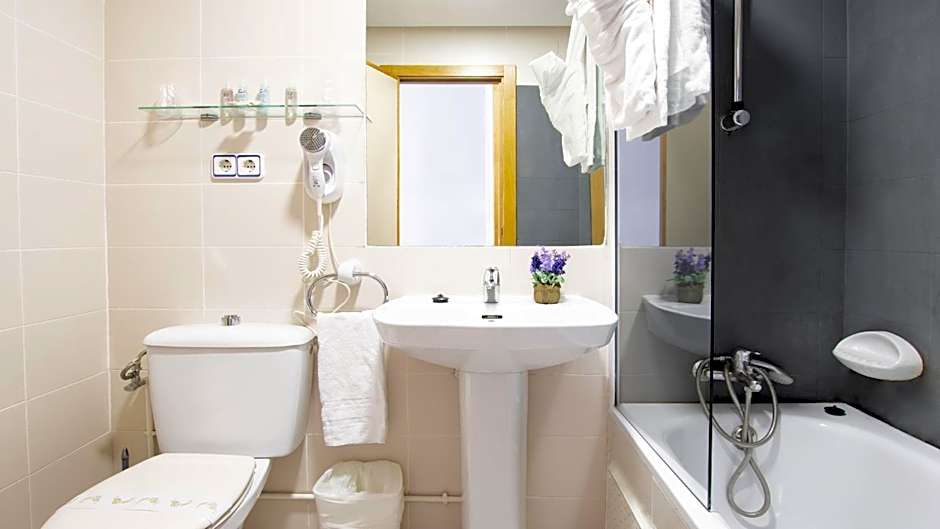 Hotel Isabel de Segura