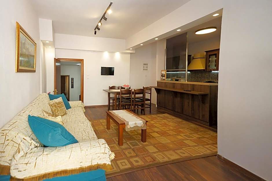 Elati Suites & Apartments-Mihail