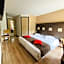 Atoll Hotel Logis Angers, Beaucouzé