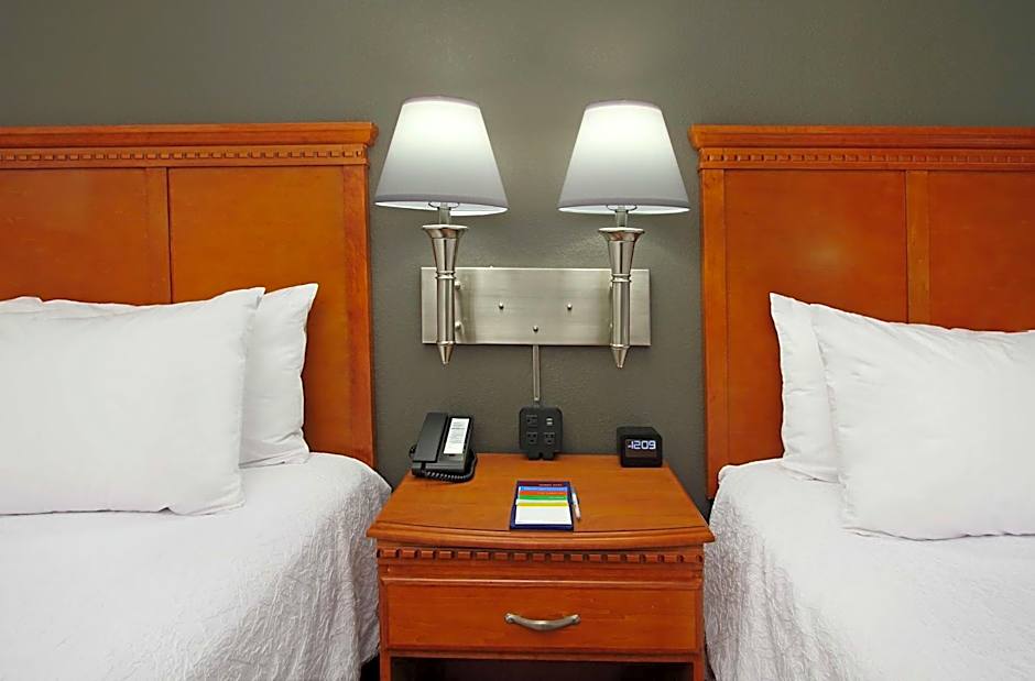 Hampton Inn By Hilton Ashtabula