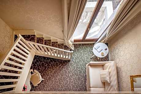 Duplex Suite with Mezzanine and Sofa Bed