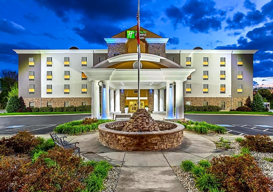 Holiday Inn Express & Suites Morristown