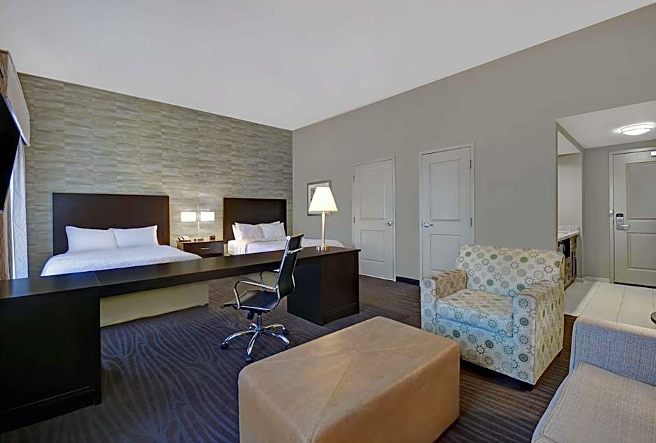 Hampton Inn By Hilton And Suites Robbinsville