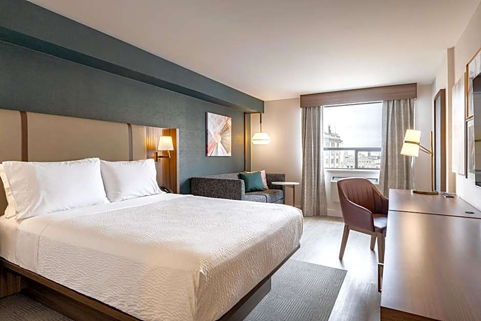 Holiday Inn & Suites Winnipeg Downtown By IHG