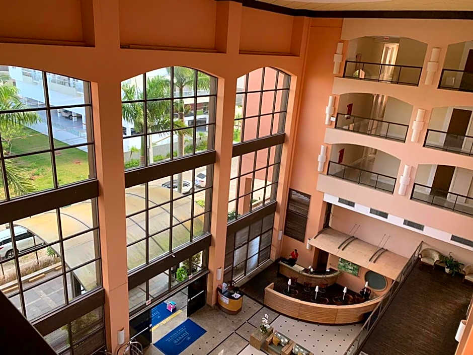 Jurerê Beach Village - Flat na Praia