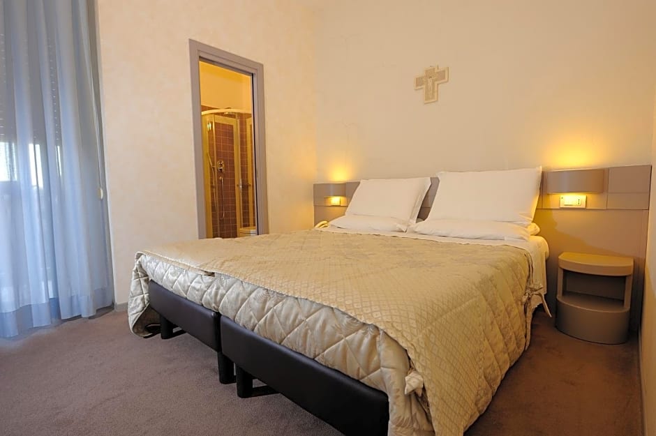 Hotel Frate Sole