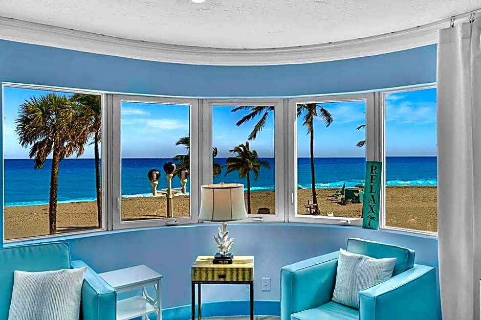 Walkabout 8 Tower Suite with Panoramic Ocean Views