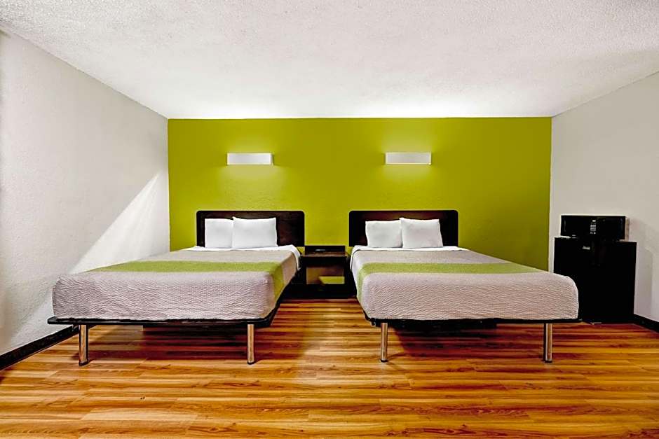 Motel 6 Indianapolis IN