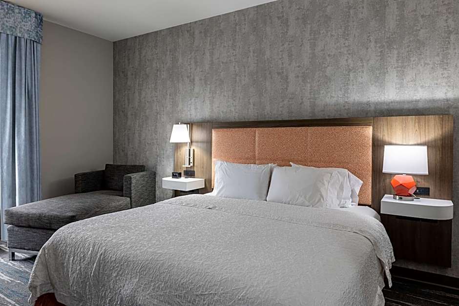 Hampton Inn By Hilton Knoxville-West At Cedar Bluff