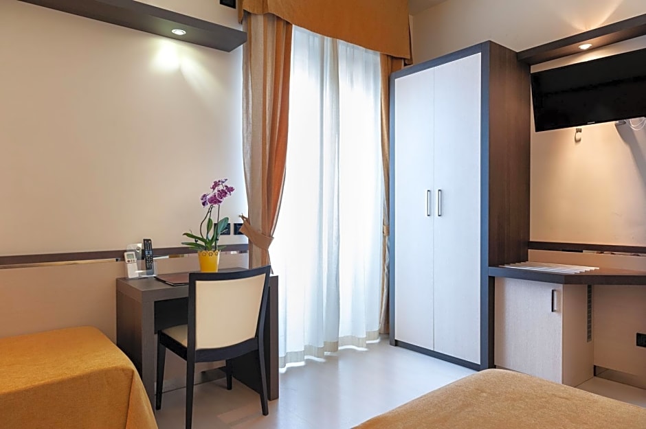 Hotel Mondial