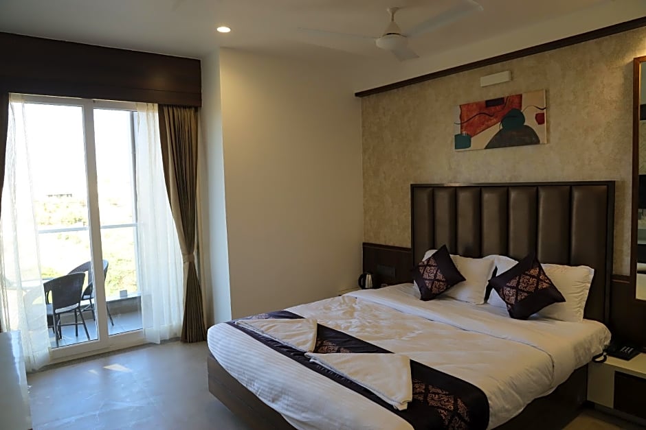 Blisss Hotel, Kolhapur 