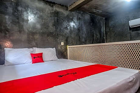 RedDoorz near Jumbo Mall Sragen