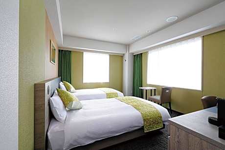 Smoking - Deluxe Corner Twin Room