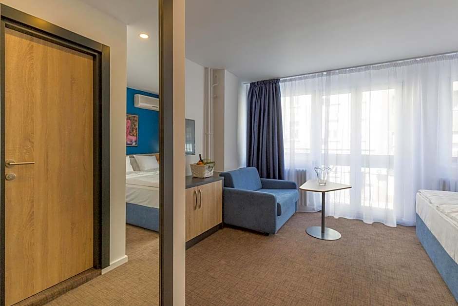 Premium Crown Suites